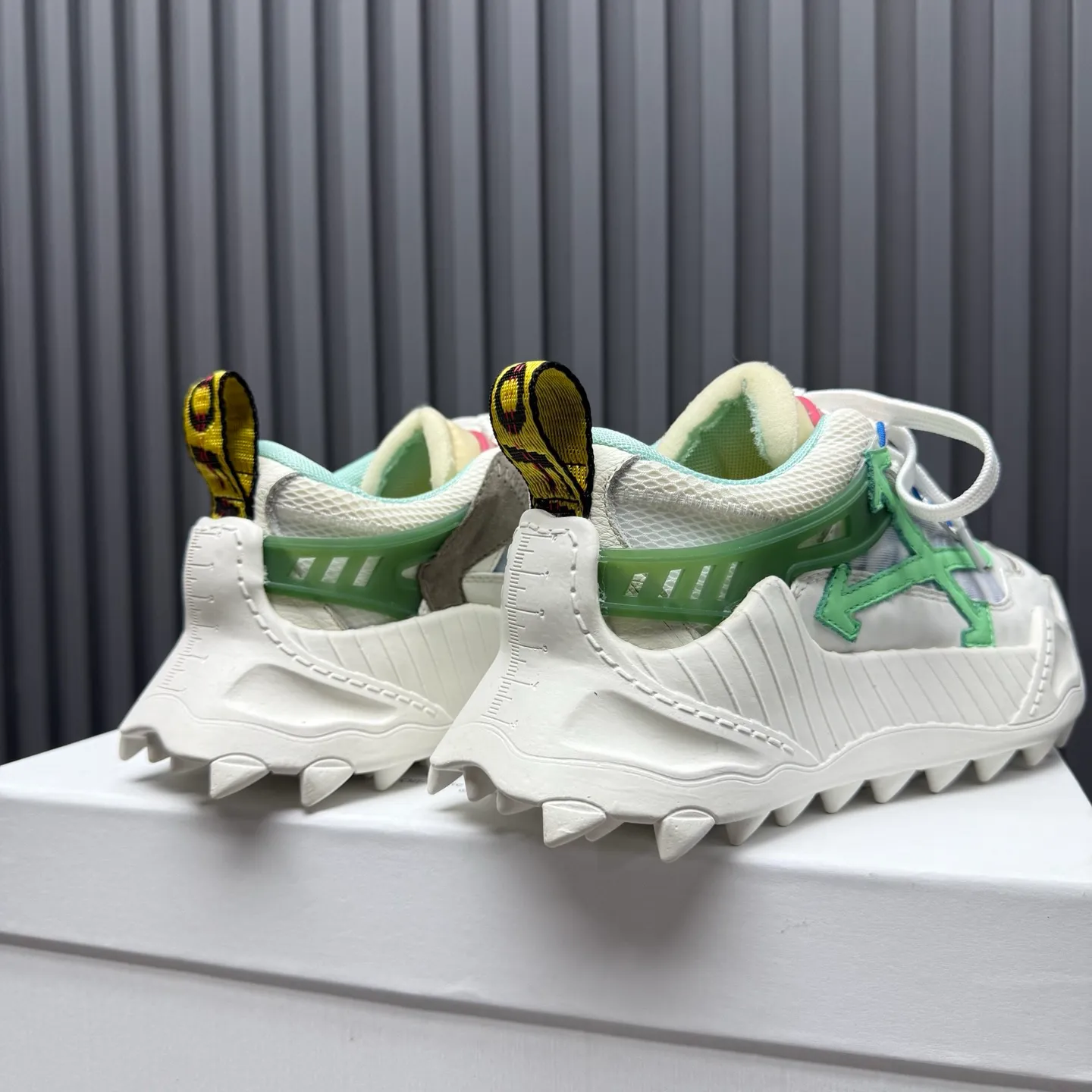 💰¥660 Trendy brand OFF WHITE classic popular style, combination outsole, official website original version 1:1 development top replica, ️Selected imported high mercerized frosted cowhide stitching breathable mesh ✔️Breathable lining, breathable and comfortable, simple and personalized design, official website rubber outsole, code number: ⚡️Couple style ⚡️35-40 women's model, 39-46 men's model (46 customized)